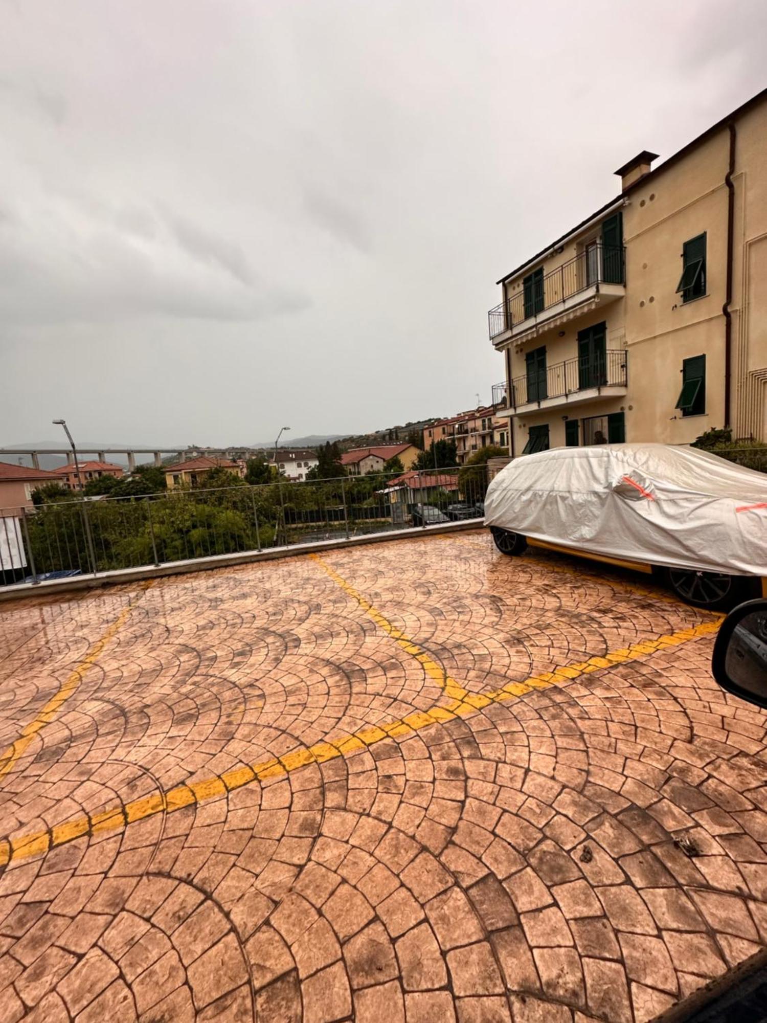 Fronte Mare-Piscina- Pista Ciclabile Daire Imperia Dış mekan fotoğraf